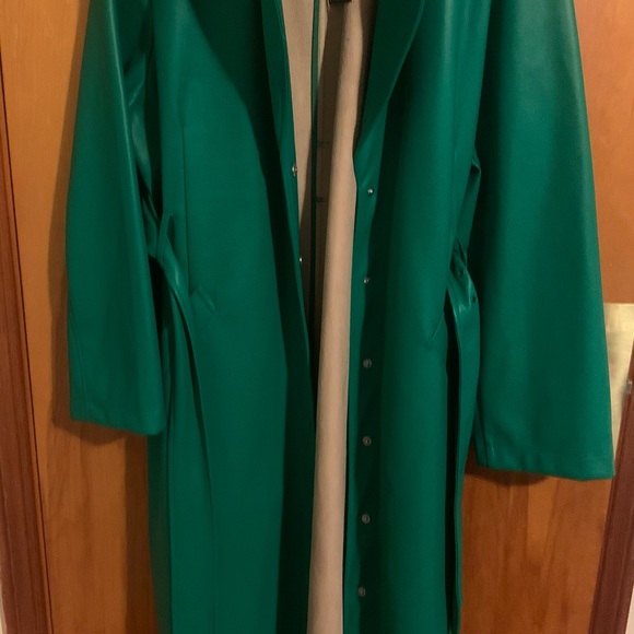 Eloquii Green Belted Trench - Picture 4 of 9